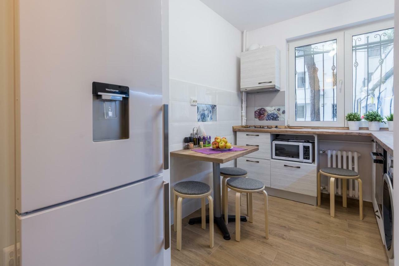 Central Stylish & Cozy One Bedroom Apartment - Adela Accommodation - Ideal For Long Stays 부쿠레슈티 외부 사진
